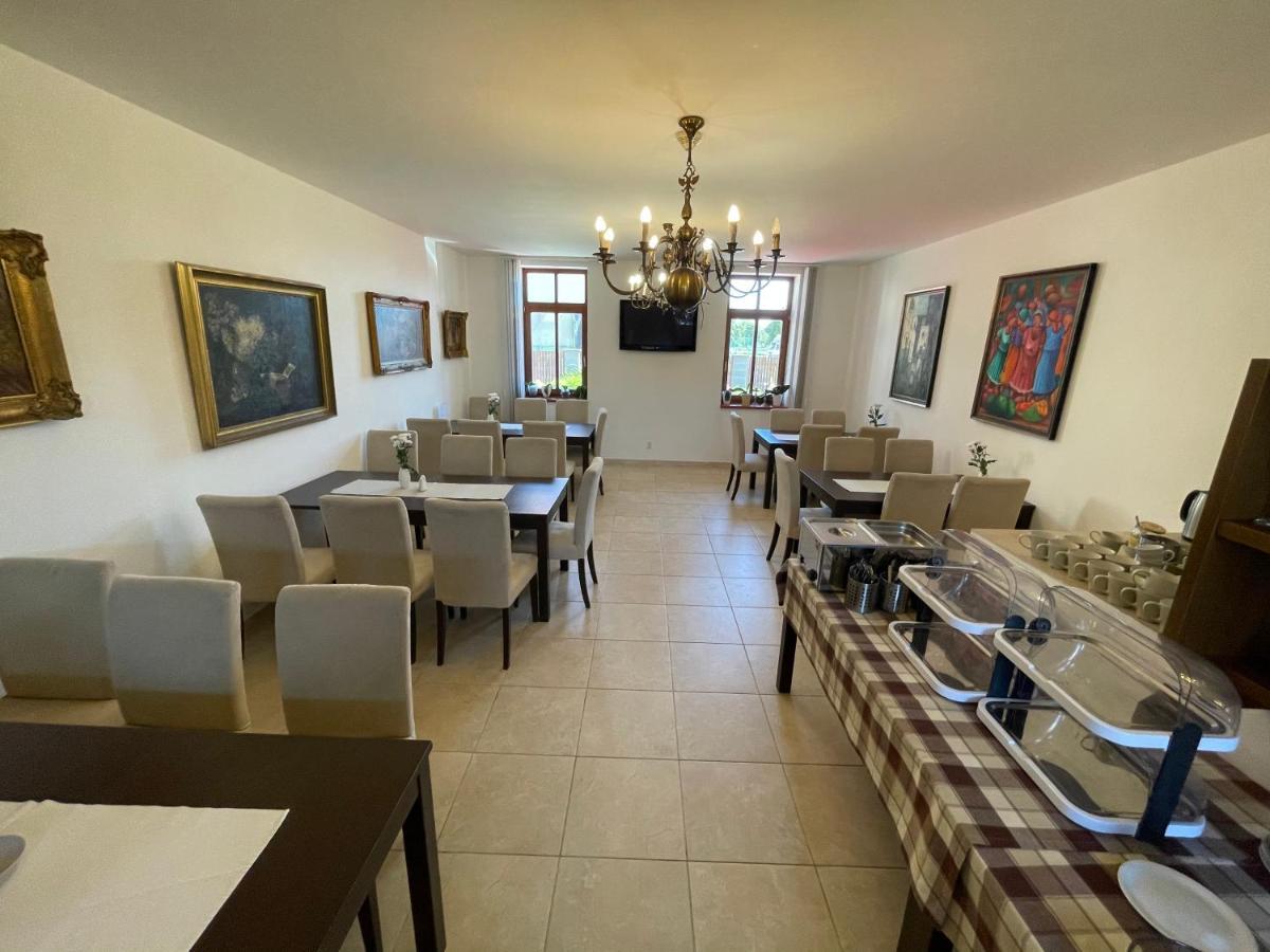 Penzion U Bohusa Lednice Εξωτερικό φωτογραφία