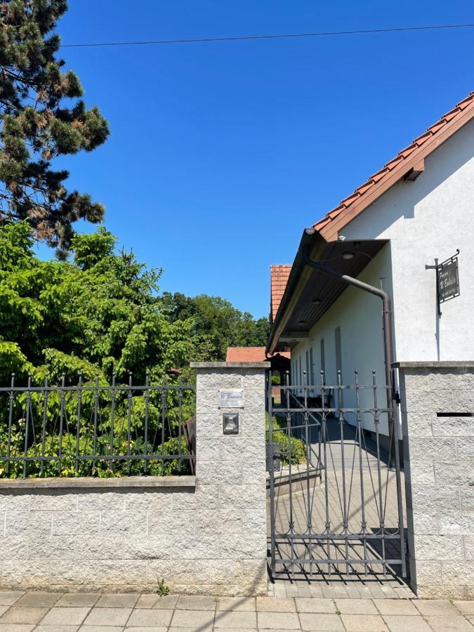 Penzion U Bohusa Lednice Εξωτερικό φωτογραφία